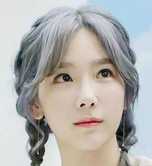 個(gè)性少女風(fēng)隨意切換 解鎖最流行的發(fā)色靈感，盡在青木信息